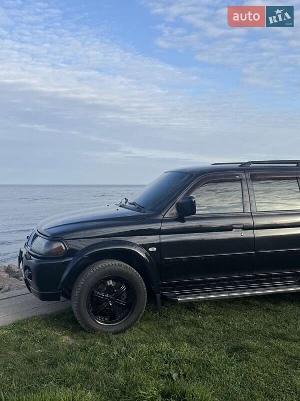 Внедорожник / Кроссовер Mitsubishi Pajero Sport 2005 в Черноморске