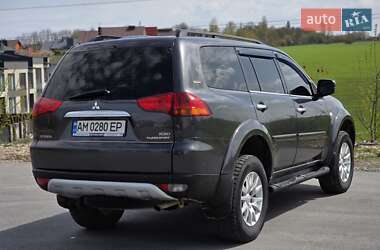 Позашляховик / Кросовер Mitsubishi Pajero Sport 2011 в 