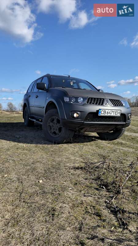 Mitsubishi Pajero Sport 2010