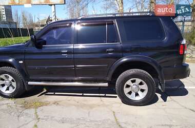 Внедорожник / Кроссовер Mitsubishi Pajero Sport 2007 в 