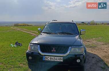 Внедорожник / Кроссовер Mitsubishi Pajero Sport 2000 в 