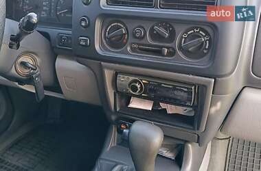 Внедорожник / Кроссовер Mitsubishi Pajero Sport 2000 в 