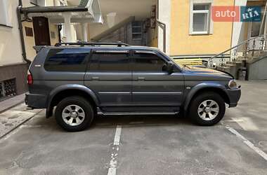 Позашляховик / Кросовер Mitsubishi Pajero Sport 2006 в 