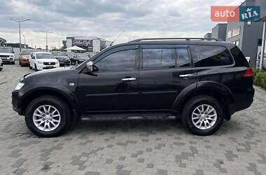 Внедорожник / Кроссовер Mitsubishi Pajero Sport 2011 в 