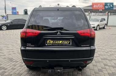 Внедорожник / Кроссовер Mitsubishi Pajero Sport 2011 в 