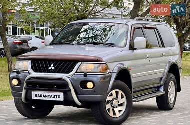 Позашляховик / Кросовер Mitsubishi Pajero Sport 2004 в 