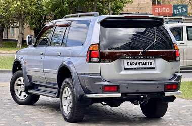 Позашляховик / Кросовер Mitsubishi Pajero Sport 2004 в 