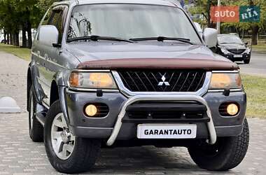 Позашляховик / Кросовер Mitsubishi Pajero Sport 2004 в 