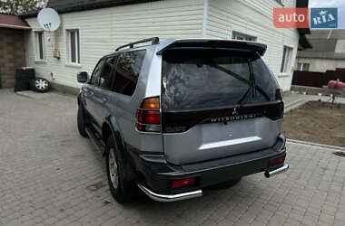 Позашляховик / Кросовер Mitsubishi Pajero Sport 2003 в 