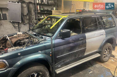 Внедорожник / Кроссовер Mitsubishi Pajero Sport 2003 в Киеве