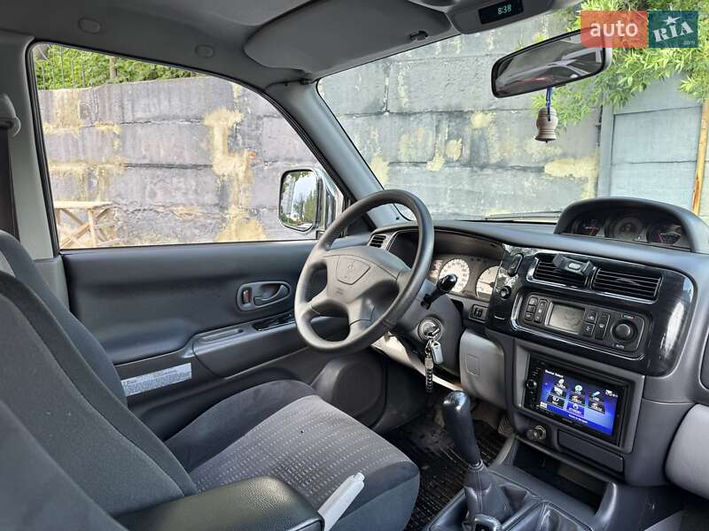 Внедорожник / Кроссовер Mitsubishi Pajero Sport 2006 в Харькове