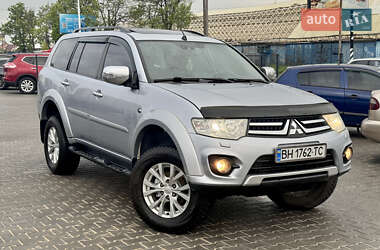 Внедорожник / Кроссовер Mitsubishi Pajero Sport 2015 в Одессе