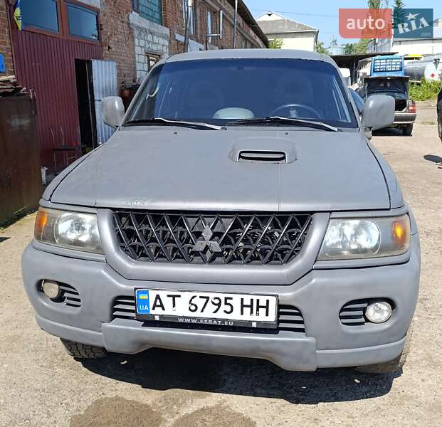 Mitsubishi Pajero Sport 2003