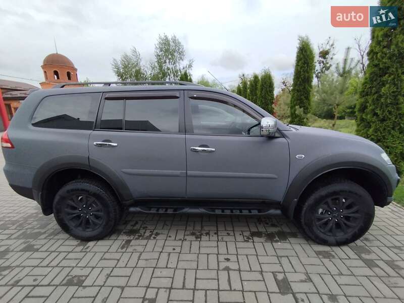 Mitsubishi Pajero Sport 2014