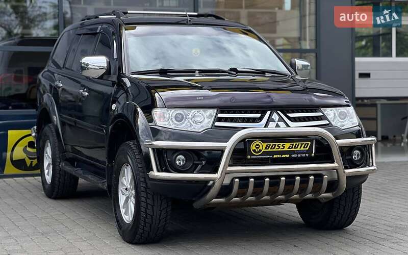 Внедорожник / Кроссовер Mitsubishi Pajero Sport 2013 в 