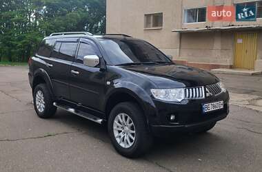 Внедорожник / Кроссовер Mitsubishi Pajero Sport 2011 в Южноукраинске