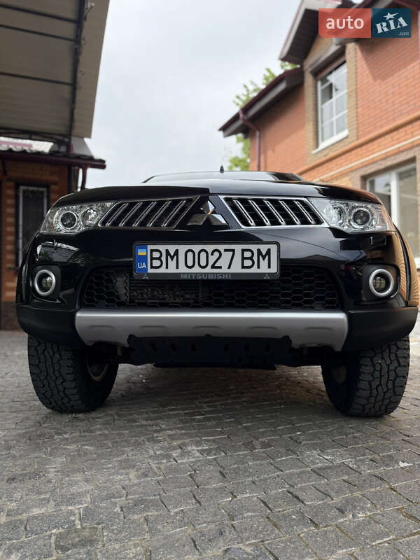 Внедорожник / Кроссовер Mitsubishi Pajero Sport 2010 в Сумах