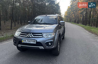 Внедорожник / Кроссовер Mitsubishi Pajero Sport 2013 в 