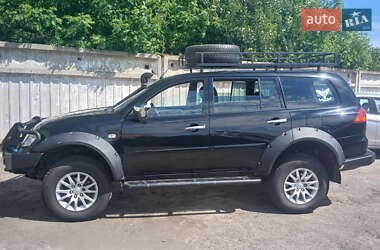 Позашляховик / Кросовер Mitsubishi Pajero Sport 2010 в Києві