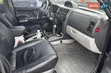 Позашляховик / Кросовер Mitsubishi Pajero Sport 2006 в 