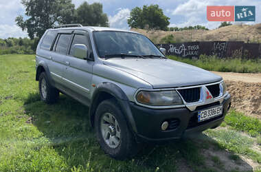 Внедорожник / Кроссовер Mitsubishi Pajero Sport 2004 в 