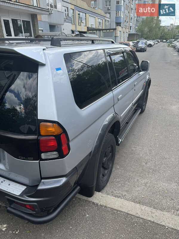 Внедорожник / Кроссовер Mitsubishi Pajero Sport 2003 в Киеве