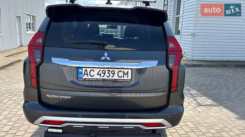 Позашляховик / Кросовер Mitsubishi Pajero Sport 2021 в Луцьку