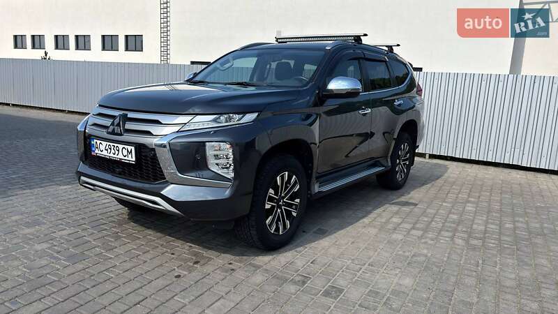 Позашляховик / Кросовер Mitsubishi Pajero Sport 2021 в Луцьку