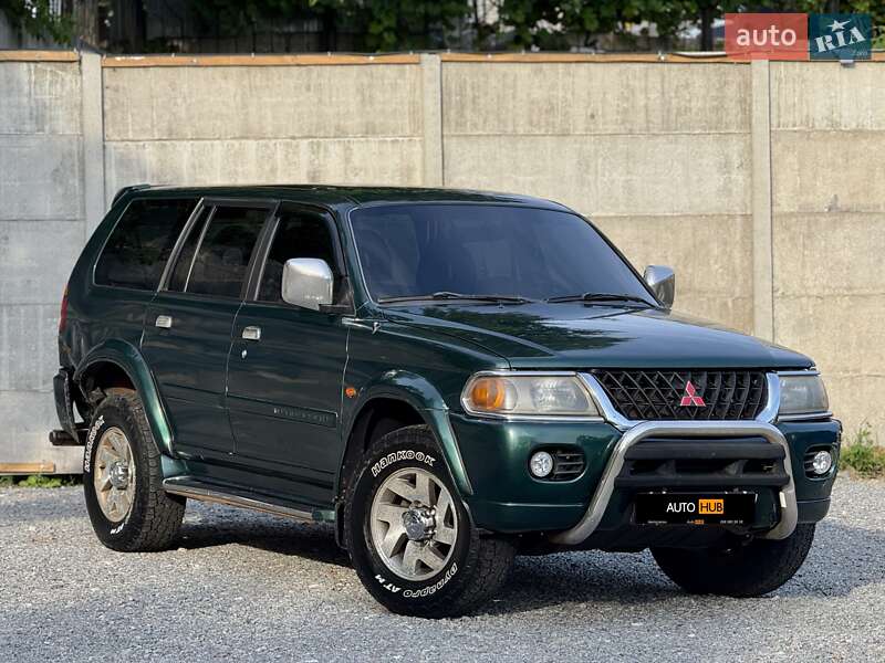 Mitsubishi Pajero Sport 2000