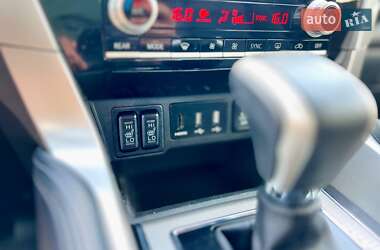 Внедорожник / Кроссовер Mitsubishi Pajero Sport 2021 в 