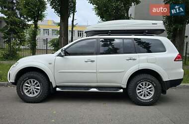 Внедорожник / Кроссовер Mitsubishi Pajero Sport 2014 в 