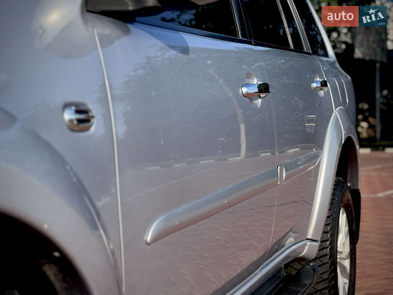 Внедорожник / Кроссовер Mitsubishi Pajero Sport 2015 в Одессе