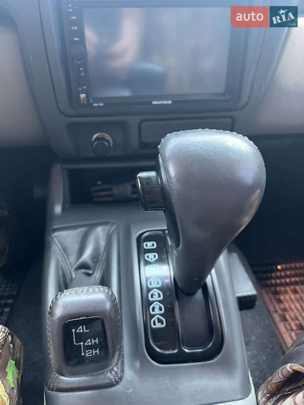 Внедорожник / Кроссовер Mitsubishi Pajero Sport 2002 в Сваляве