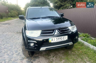 Внедорожник / Кроссовер Mitsubishi Pajero Sport 2013 в Боярке