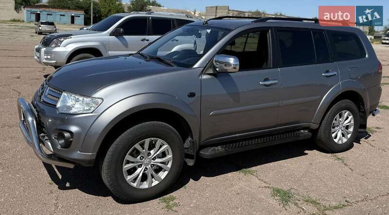 Внедорожник / Кроссовер Mitsubishi Pajero Sport 2013 в Кропивницком