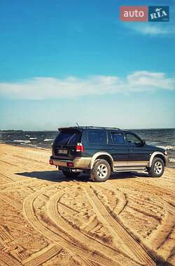 Позашляховик / Кросовер Mitsubishi Pajero Sport 2006 в Горішніх Плавнях