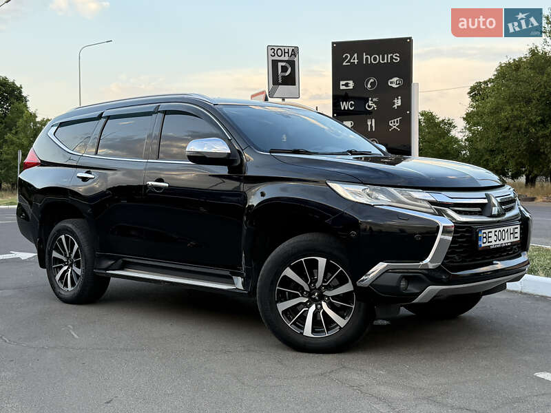 Mitsubishi Pajero Sport 2016