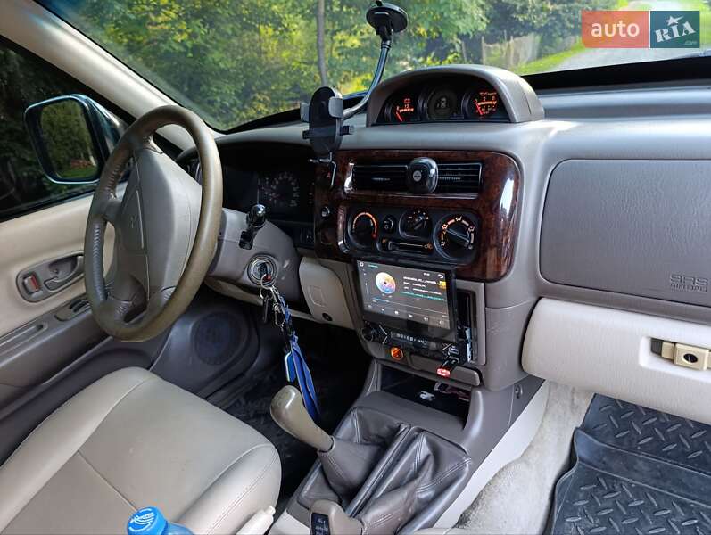 Позашляховик / Кросовер Mitsubishi Pajero Sport 2000 в Сваляві