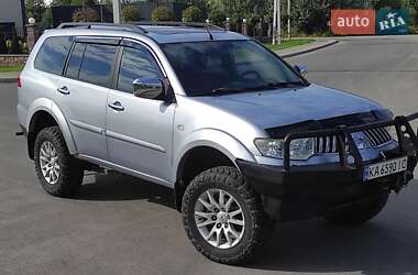 Внедорожник / Кроссовер Mitsubishi Pajero Sport 2012 в Киеве