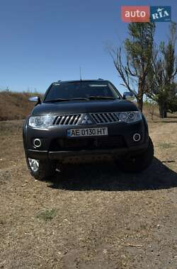 Внедорожник / Кроссовер Mitsubishi Pajero Sport 2011 в Кривом Роге