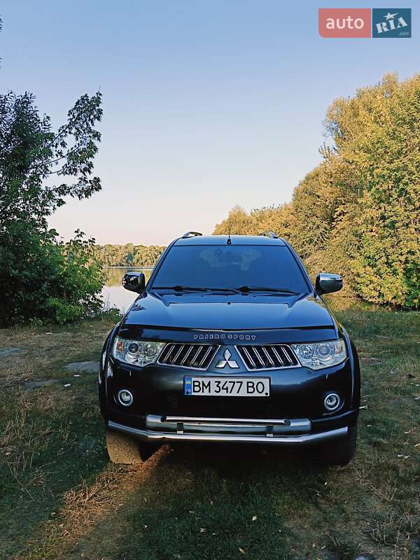 Mitsubishi Pajero Sport 2013