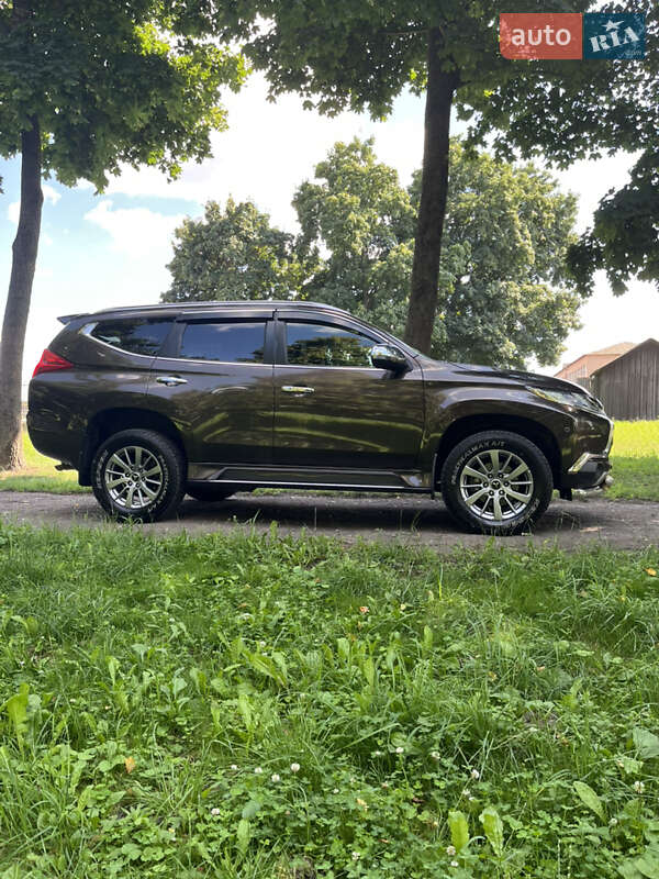 Mitsubishi Pajero Sport 2019