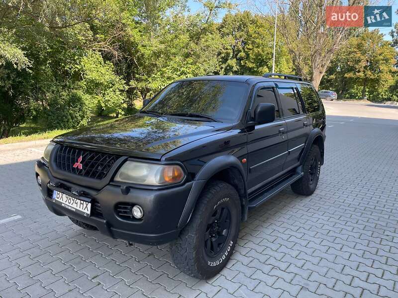 Mitsubishi Pajero Sport 2001