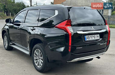 Внедорожник / Кроссовер Mitsubishi Pajero Sport 2016 в 
