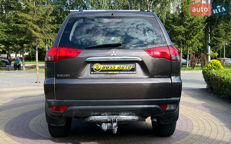 Внедорожник / Кроссовер Mitsubishi Pajero Sport 2013 в Львове фото 6 Внедорожник / Кроссовер Mitsubishi Pajero Sport 2013 в Львове