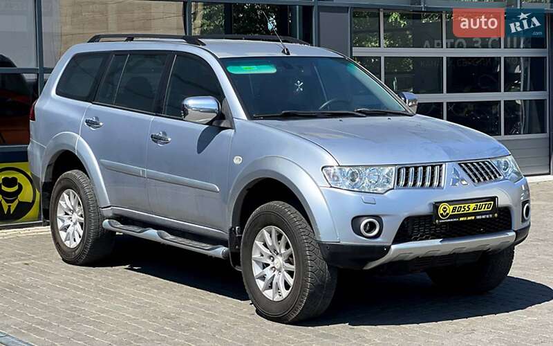 Mitsubishi Pajero Sport 2011
