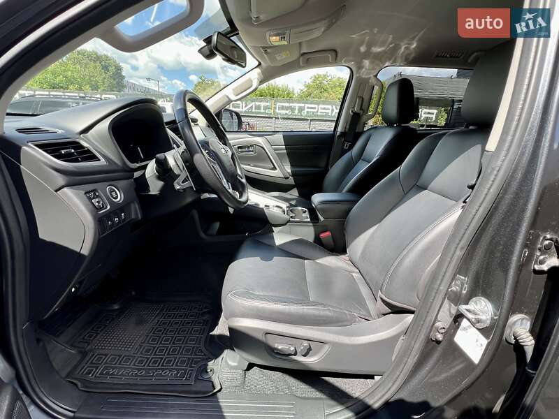 Внедорожник / Кроссовер Mitsubishi Pajero Sport 2019 в Киеве