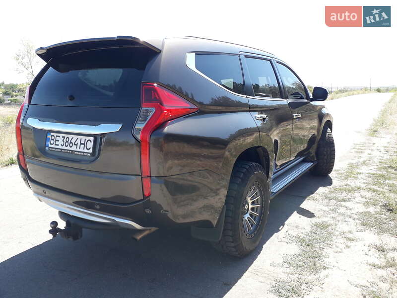 Внедорожник / Кроссовер Mitsubishi Pajero Sport 2016 в Еланце