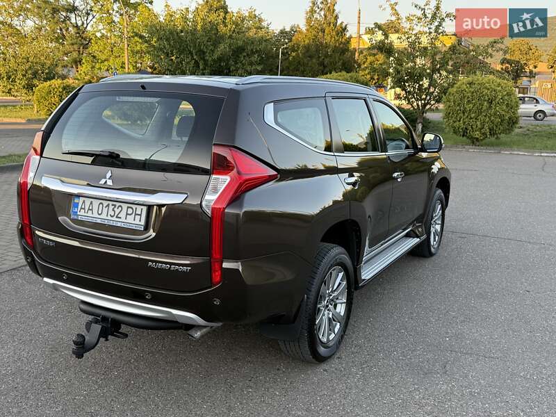 Позашляховик / Кросовер Mitsubishi Pajero Sport 2016 в Виноградові