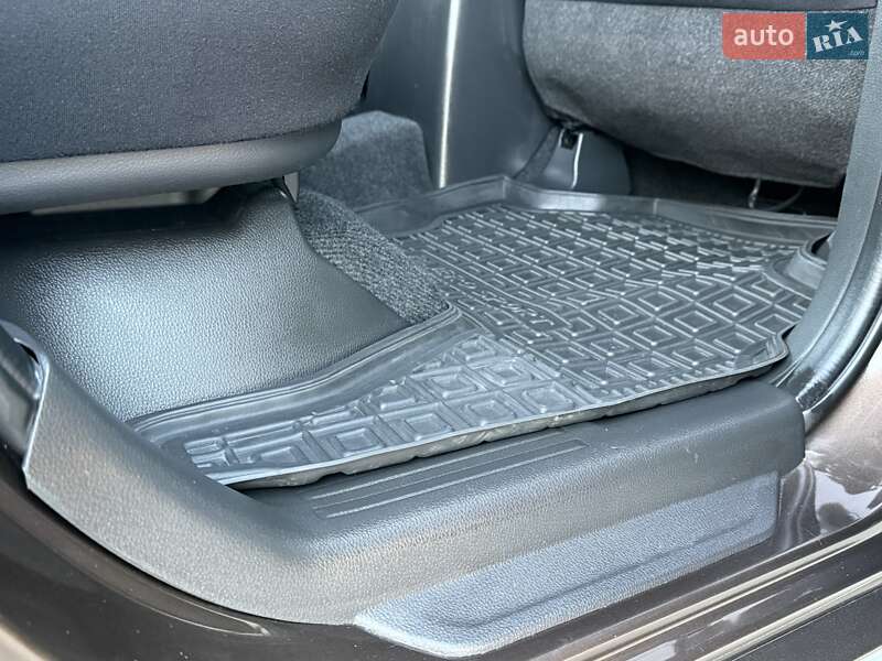 Позашляховик / Кросовер Mitsubishi Pajero Sport 2016 в Виноградові